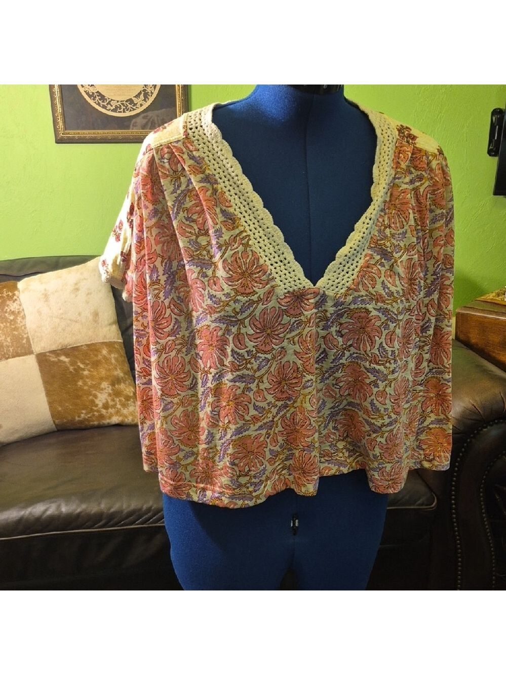 Free People Boho "Leilani" Flowery Shirt.(#1670A) Sz. Large.